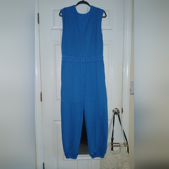 NWOT Women's Blue Sleeveless Jumpsuit - Picture 7 of 7